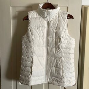 Woman size medium Lands End vest